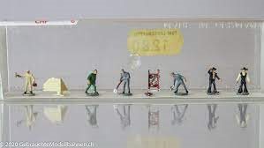 Merten 2337 Seks figurer, Spor N